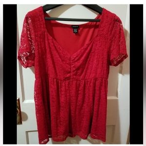 NWT Torrid 2X red lace, sweetheart neckline, short sleeve blouse